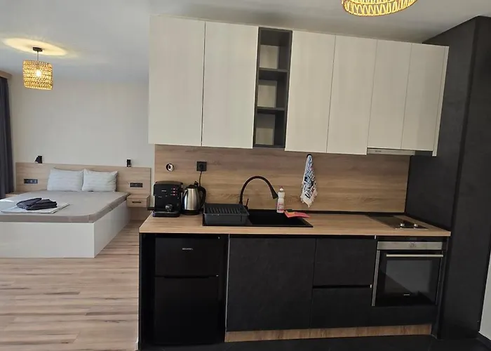 Black Sea Pearl Complex 1 *