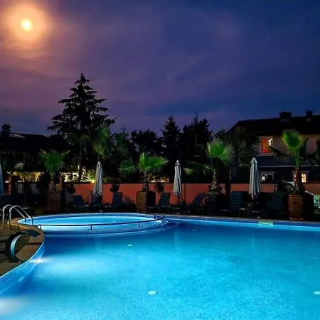 Black Sea Pearl Complex 1 *