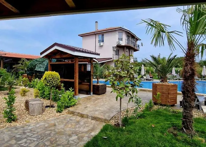 Black Sea Pearl Complex 1 Къща за гости