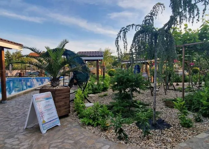 Black Sea Pearl Complex 1 *