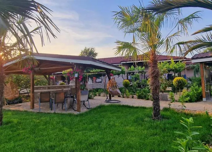 Къща за гости Black Sea Pearl Complex 1 *